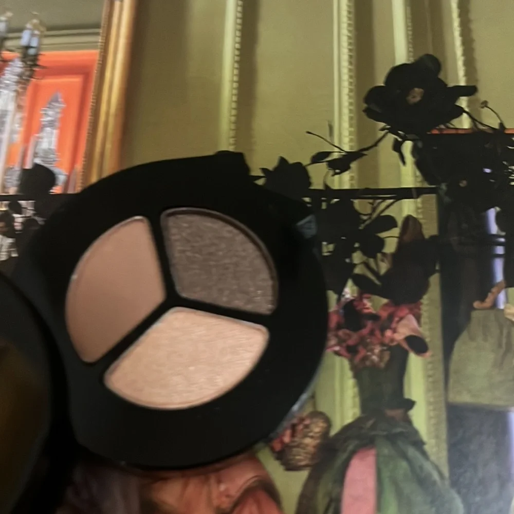 📞…. 👁️…. 💎• 🖤 SMASHBOX x Callback Vibes 🖤…📞